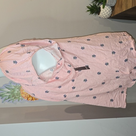 Torrid - Super Soft Slub Scoop Neck Bust Fitted Top in Almond Blossom Pink​​​ - Picture 4 of 14